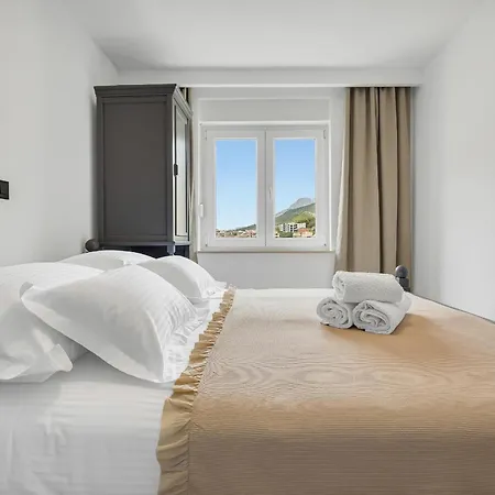 Centro Apartament Makarska